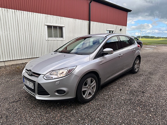 Ford Focus 2 of 5