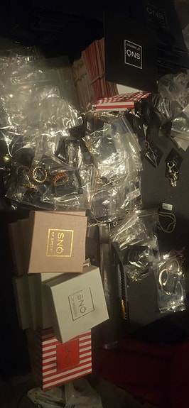 Product image 18 of 18