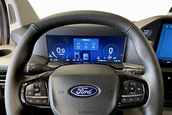 Ford Transit Custom 8 of 11