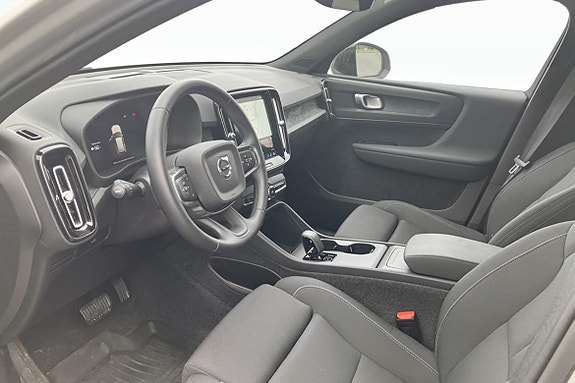 Volvo EX40 5 of 5