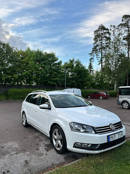 Volkswagen Passat 3 of 5
