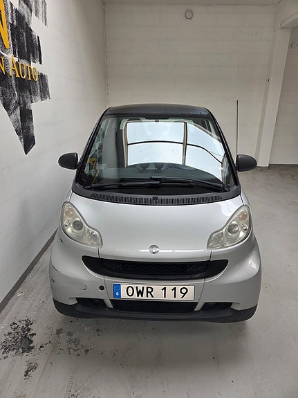 Smart Fortwo 2 of 5