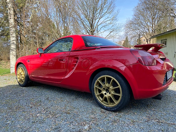 Toyota MR2 2 of 5