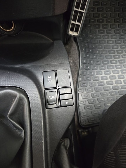 Toyota IQ 7 of 11