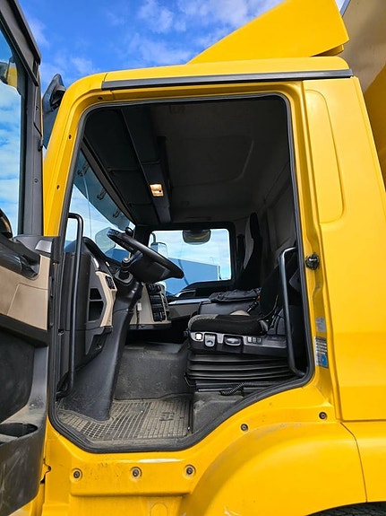 MAN TGM 15.250 4x2 Skåp 9 of 12
