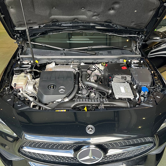 Mercedes-Benz CLA200 20 of 21