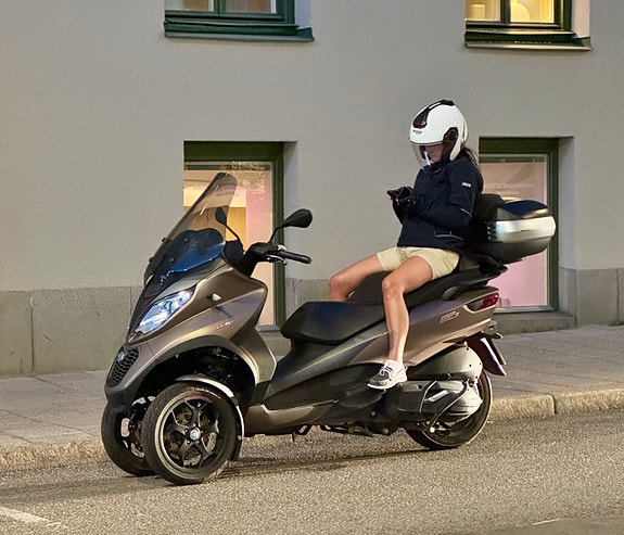 Piaggio MP3 500 HPE 2 of 6