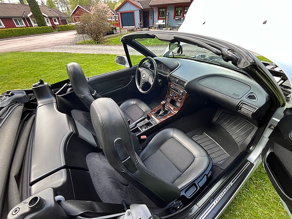 BMW Z3 4 of 5