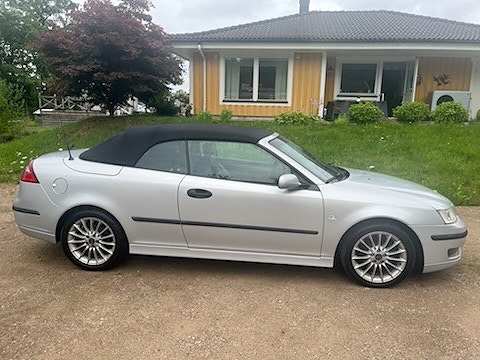 Saab 9-3 2 of 5