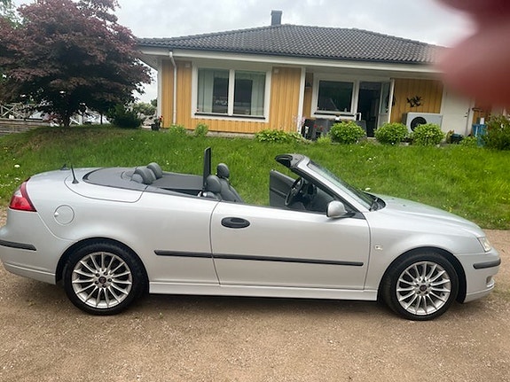 Saab 9-3 4 of 5
