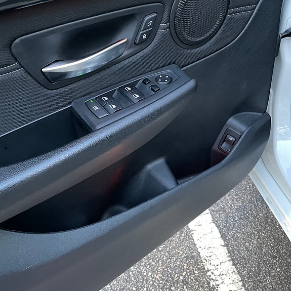 BMW 220d 8 of 14