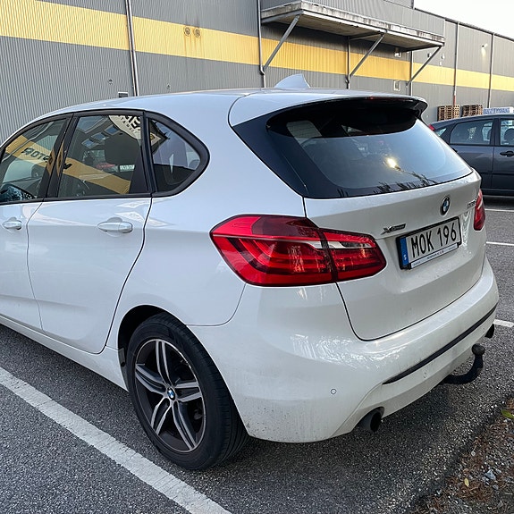 BMW 220d 6 of 14
