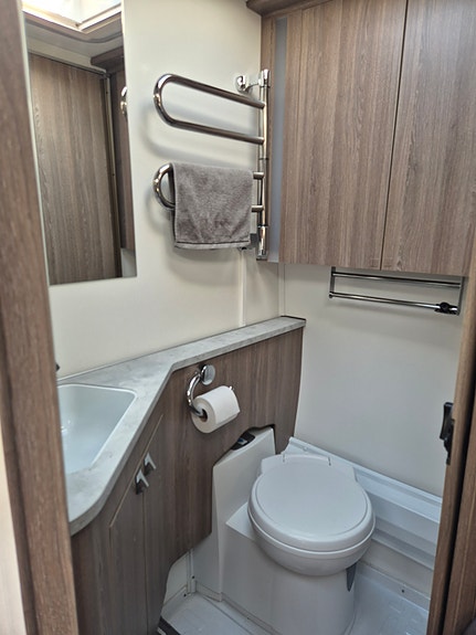 KABE Royal 600 XL KS, AC, Mover, AL-KO, ATC 16 of 20