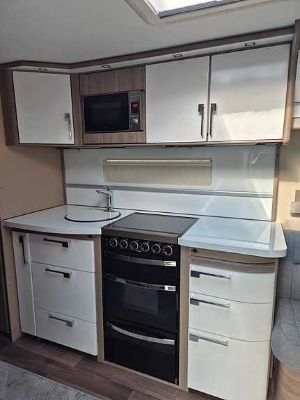 KABE Royal 600 XL KS, AC, Mover, AL-KO, ATC 4 of 20