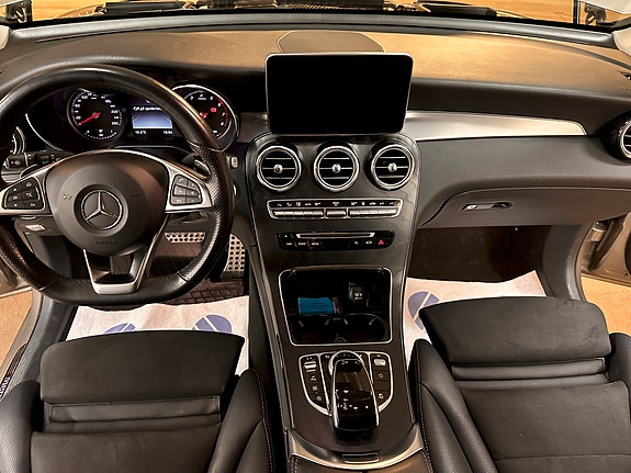 Mercedes-Benz GLC250 5 of 5