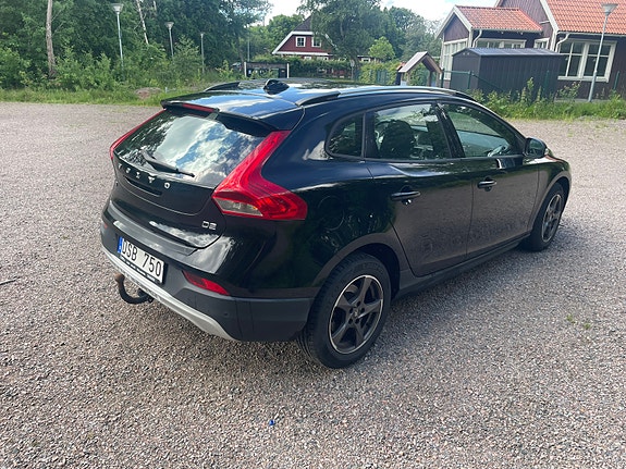 Volvo V40 Cross Country 4 of 4