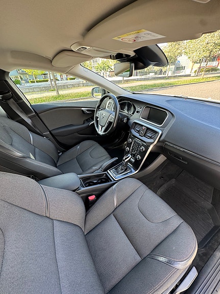 Volvo V40 Cross Country 5 of 5