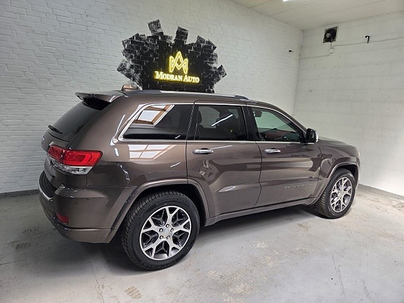 Jeep Grand Cherokee 4 of 5