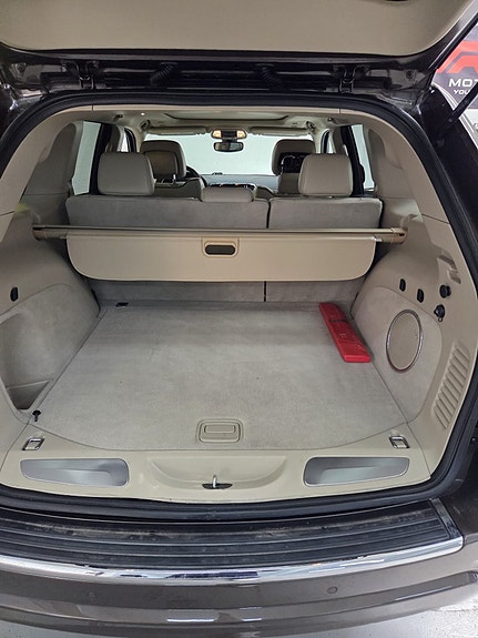 Jeep Grand Cherokee 10 of 19