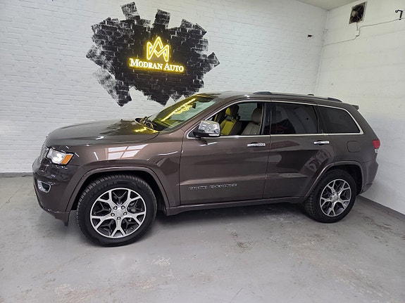 Jeep Grand Cherokee 3 of 5