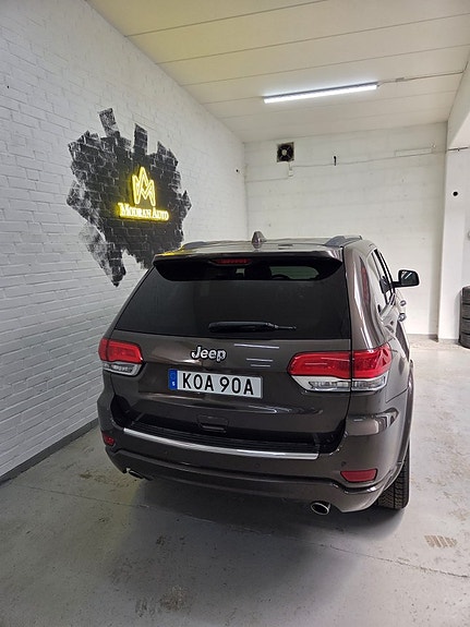 Jeep Grand Cherokee 6 of 19