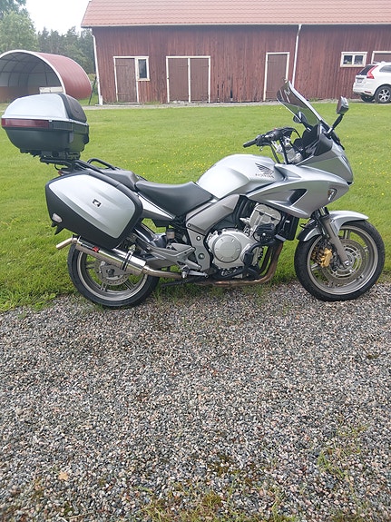 Honda CBF1000A 3 of 5