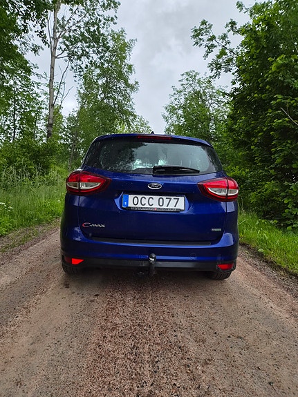 Ford C-Max 4 of 5