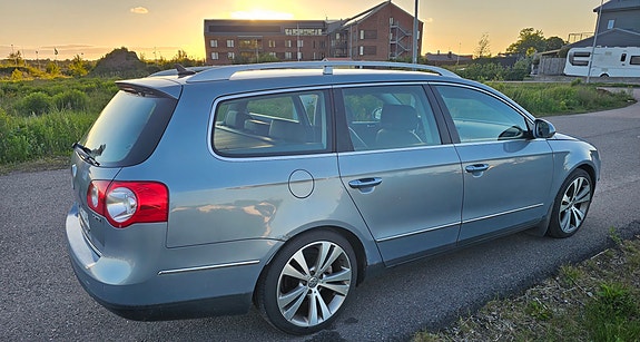 Volkswagen Passat 3 of 5