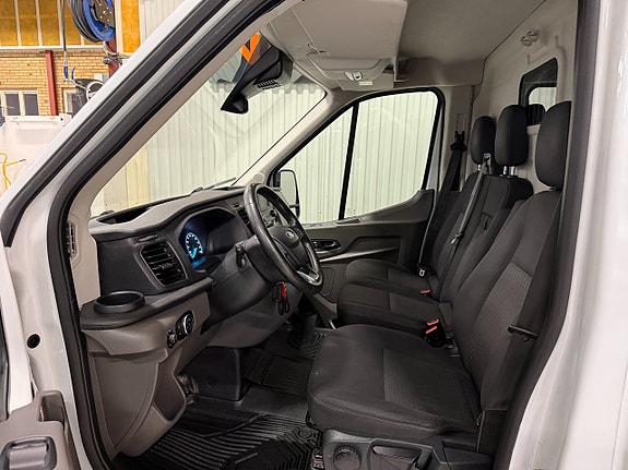 Ford Transit 8 of 14