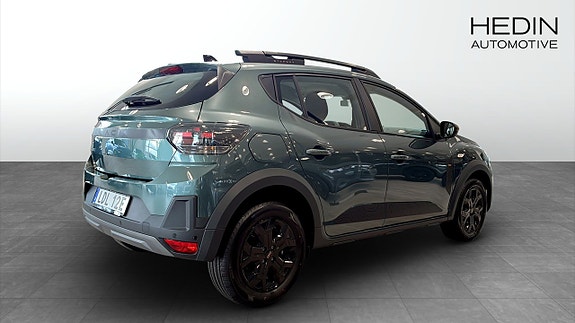 Dacia Sandero Stepway 2 of 5