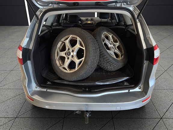 Ford Mondeo 10 of 22
