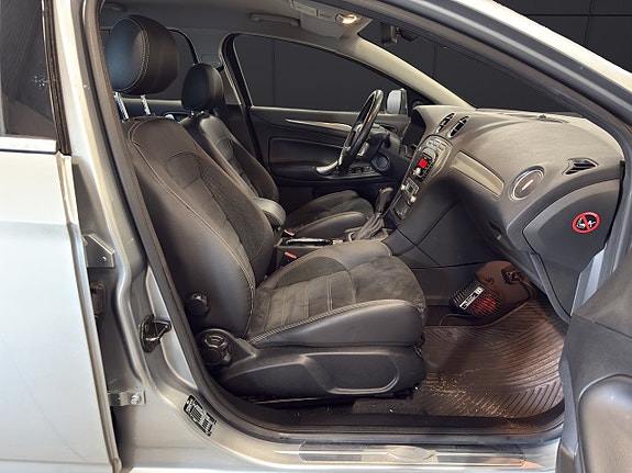 Ford Mondeo 11 of 22