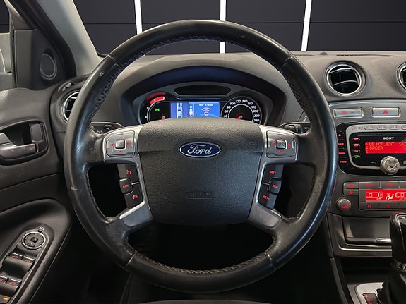 Ford Mondeo 14 of 22
