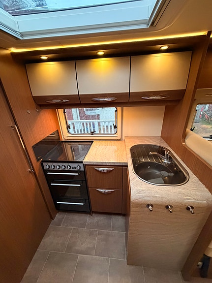 Bürstner Argos 747 4 of 8