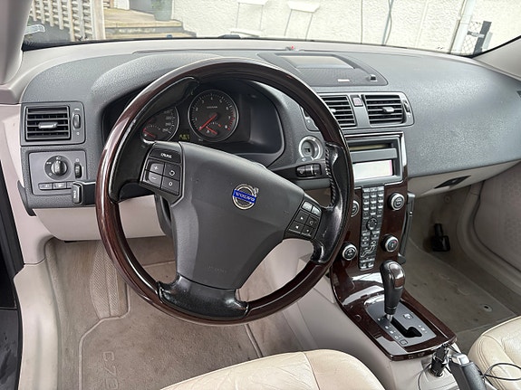 Volvo C70 6 of 9