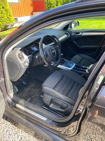 Audi A4 4 of 4