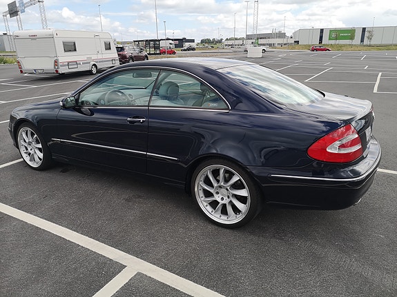 Mercedes-Benz CLK240 2 of 2