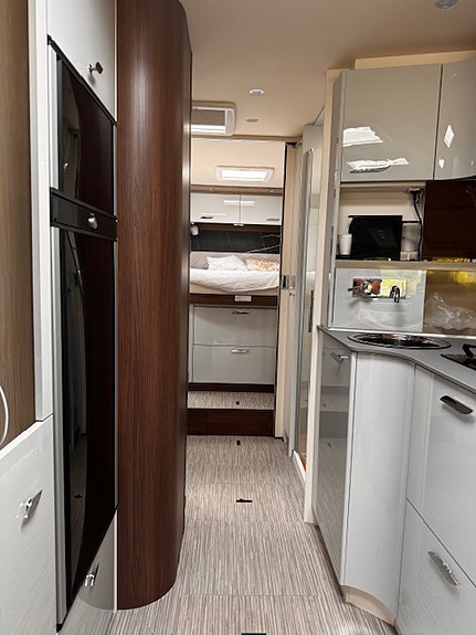 Bürstner Bürstner Elegance I 920 G Mercedes Electropkt - Fin – 2021. 6 of 9