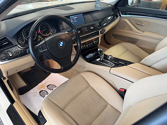 BMW 523i 9 of 17