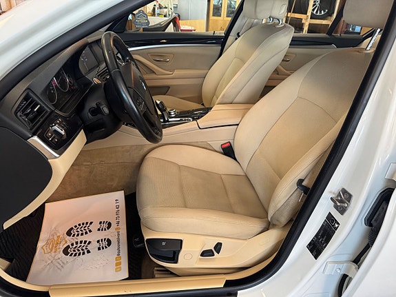 BMW 523i 8 of 17