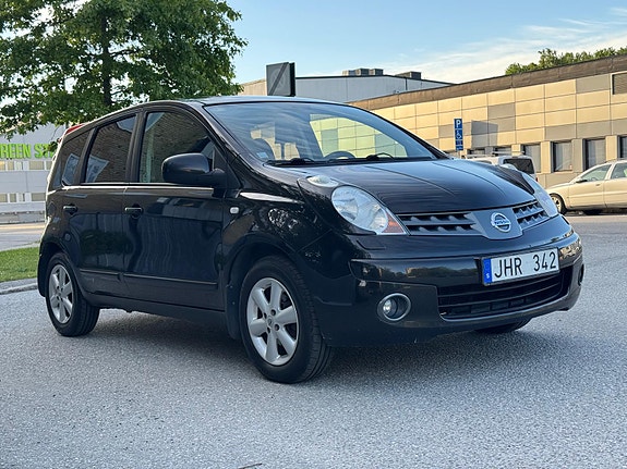 Nissan Note 2 of 5