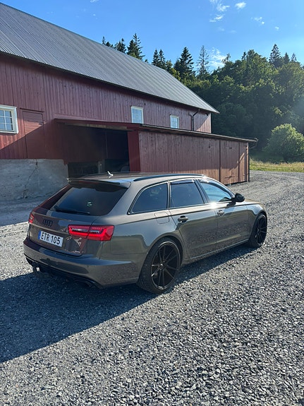 Audi A6 4 of 5