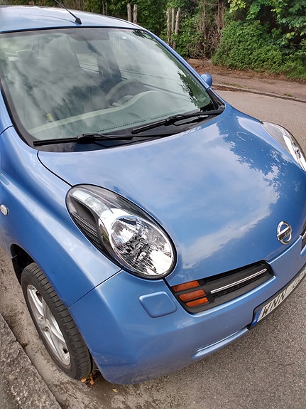 Nissan Micra 2 of 5