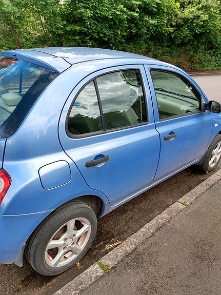 Nissan Micra 4 of 5