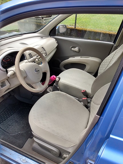 Nissan Micra 3 of 5