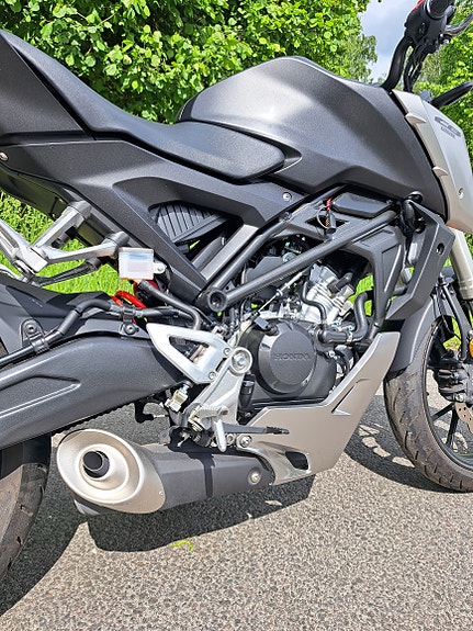Honda CB125R 3 of 5