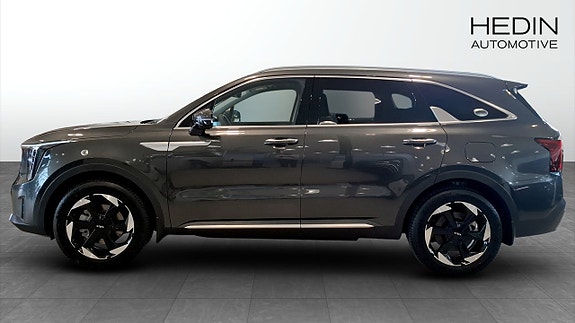 Kia Sorento 7 of 12