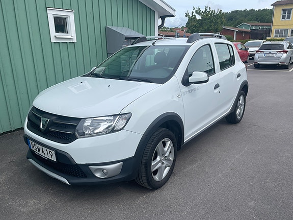 Dacia Sandero Stepway 2 of 5