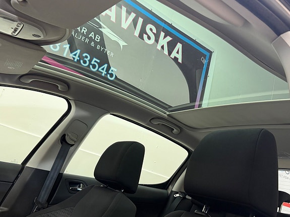 Peugeot 308 8 of 13