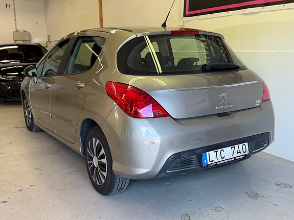 Peugeot 308 9 of 13